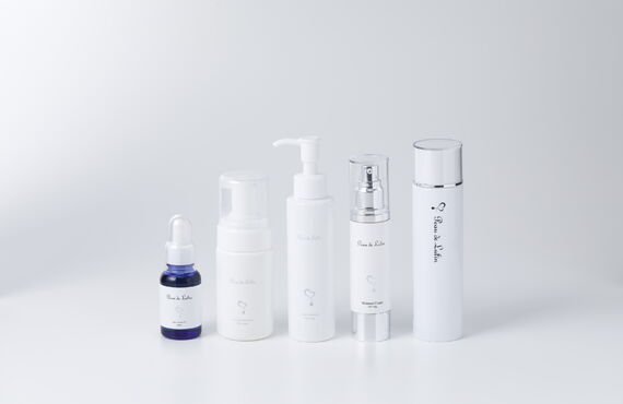 ポードルーティン化粧品では毎日続けられるスキンケアを提供しています。